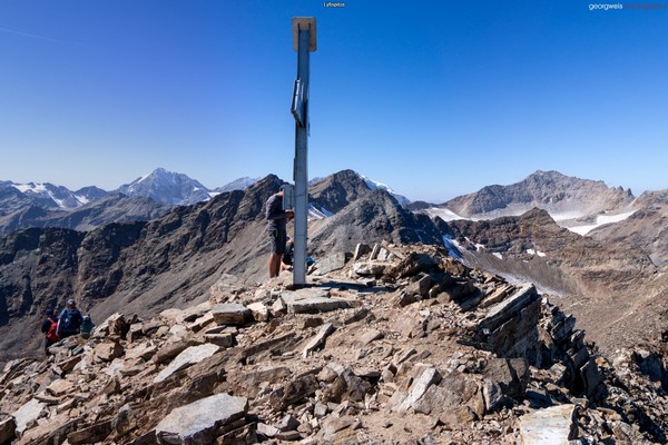 Lyfispitz (3352m) Martell